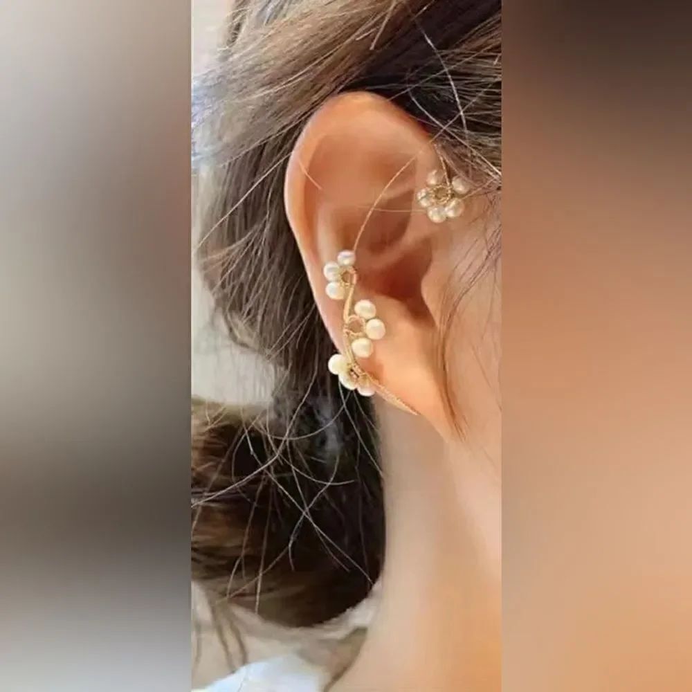 Boho pearl cuff earrings M593
